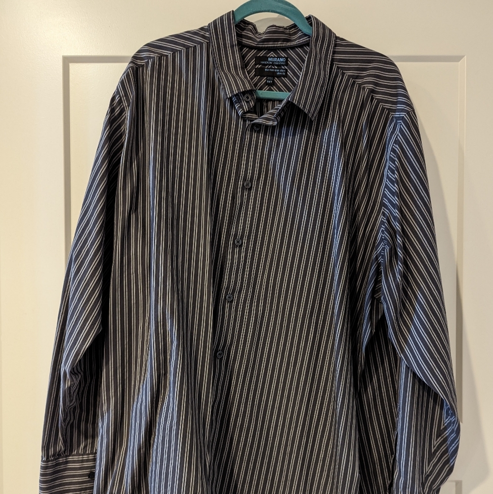 Men's button shirt